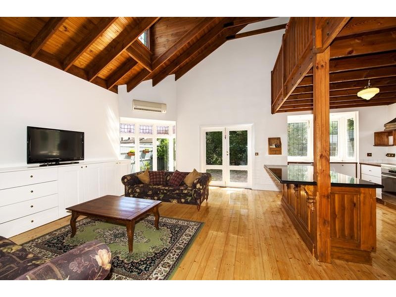 84 Empress Avenue, Kingsville VIC 3012