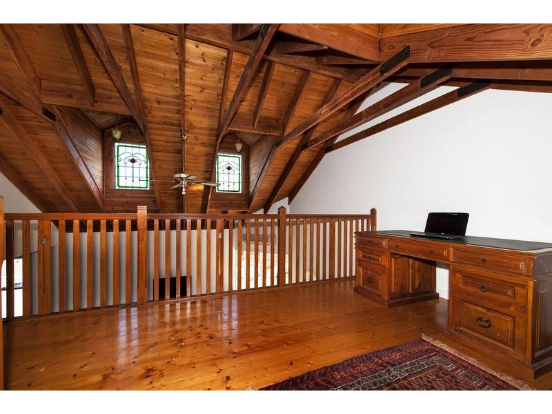 84 Empress Avenue, Kingsville VIC 3012