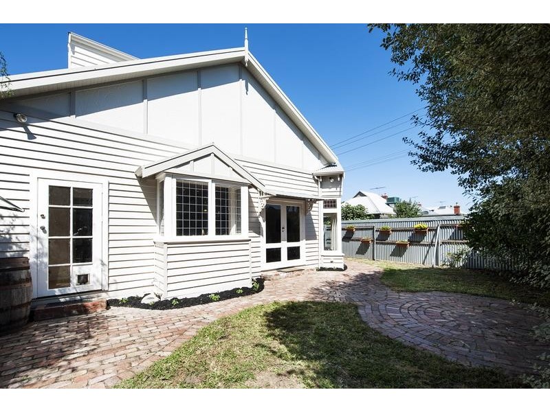 84 Empress Avenue, Kingsville VIC 3012