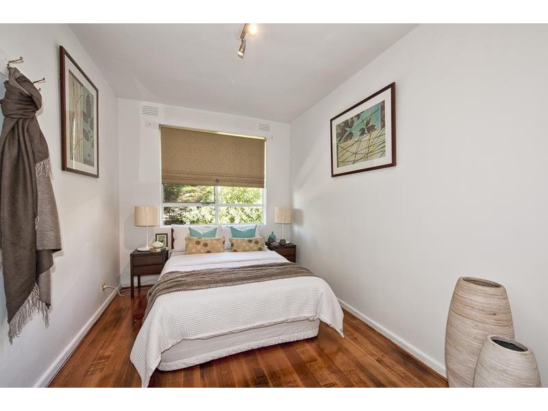 2/181 Geelong Road, Seddon VIC 3011