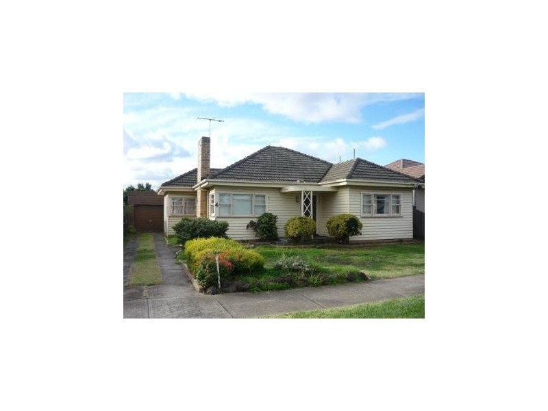 4 Emu Road, Maidstone VIC 3012