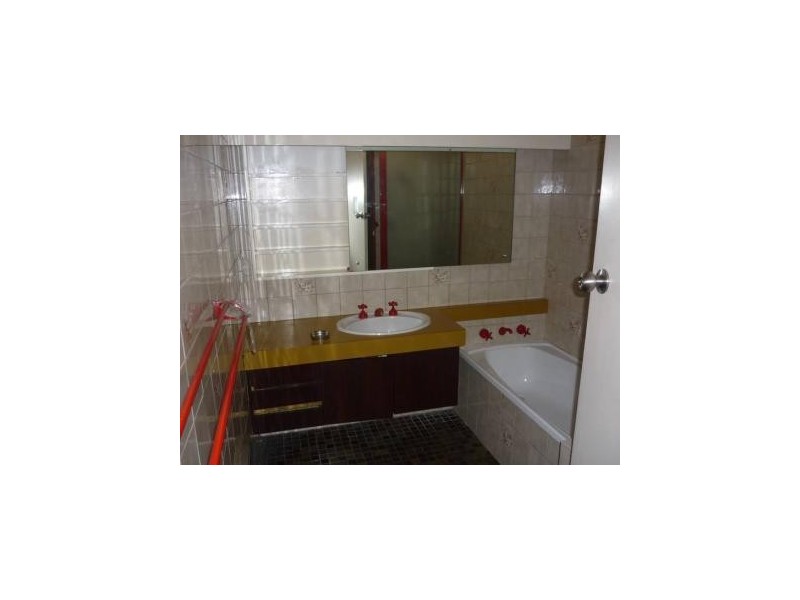 4 Emu Road, Maidstone VIC 3012