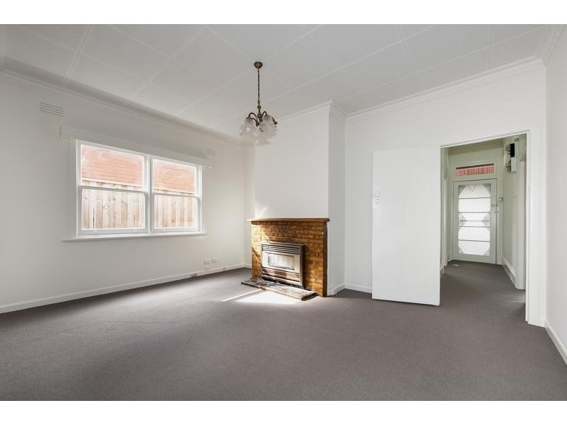 64 Pilgrim Street, Seddon VIC 3011