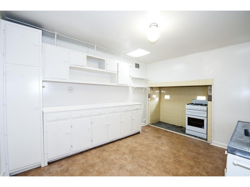 64 Pilgrim Street, Seddon VIC 3011