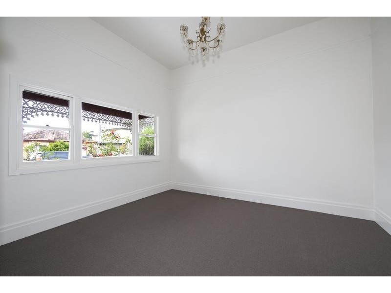 64 Pilgrim Street, Seddon VIC 3011