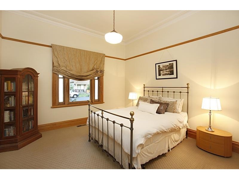 8 Elizabeth Street, Yarraville VIC 3013