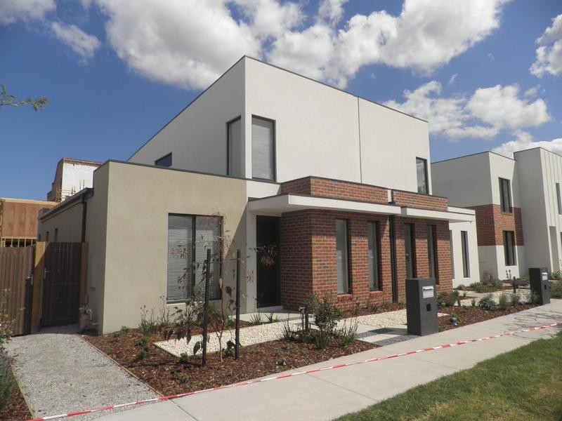 60 Mcdougall Drive, Footscray VIC 3011