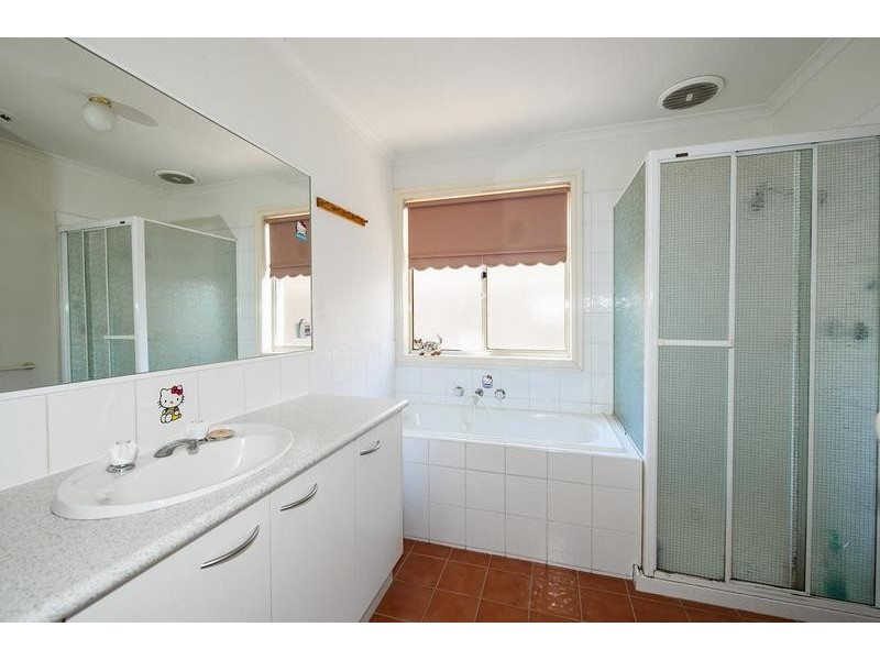 1/17 Bishop Street, Kingsville VIC 3012
