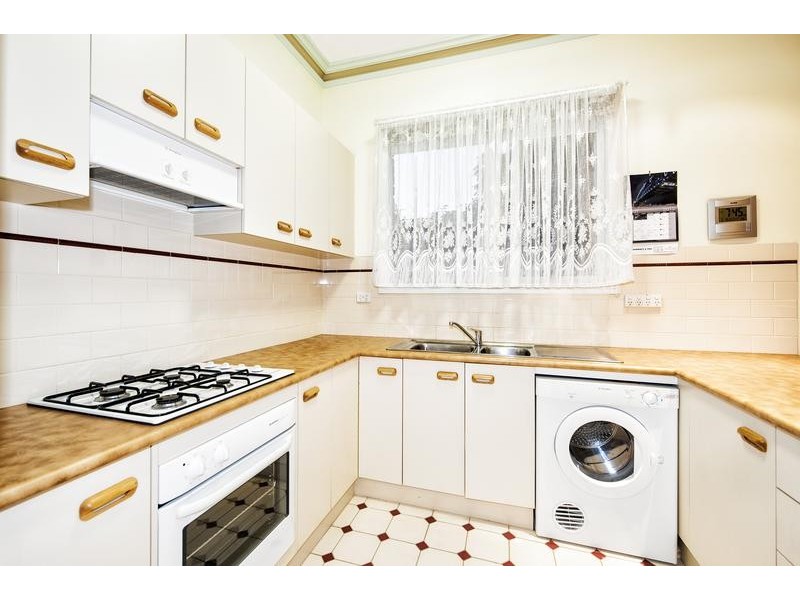 15 Coronation Street, Kingsville VIC 3012