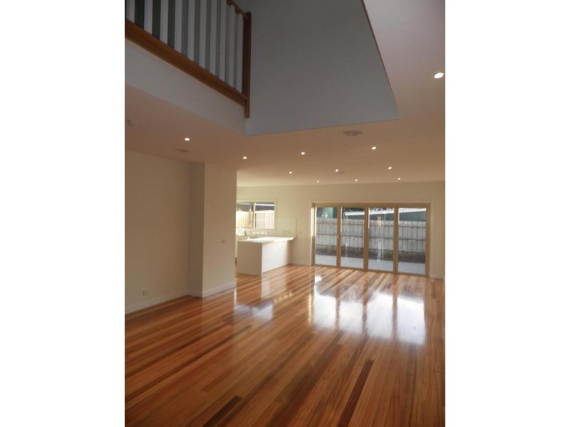 24a Monmouth, Newport VIC 3015