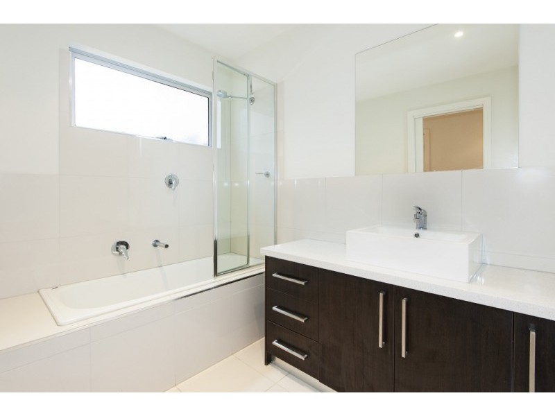 5 Desmond Street, Maidstone VIC 3012