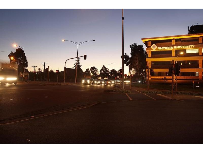 216 Ballarat Road, Footscray VIC 3011