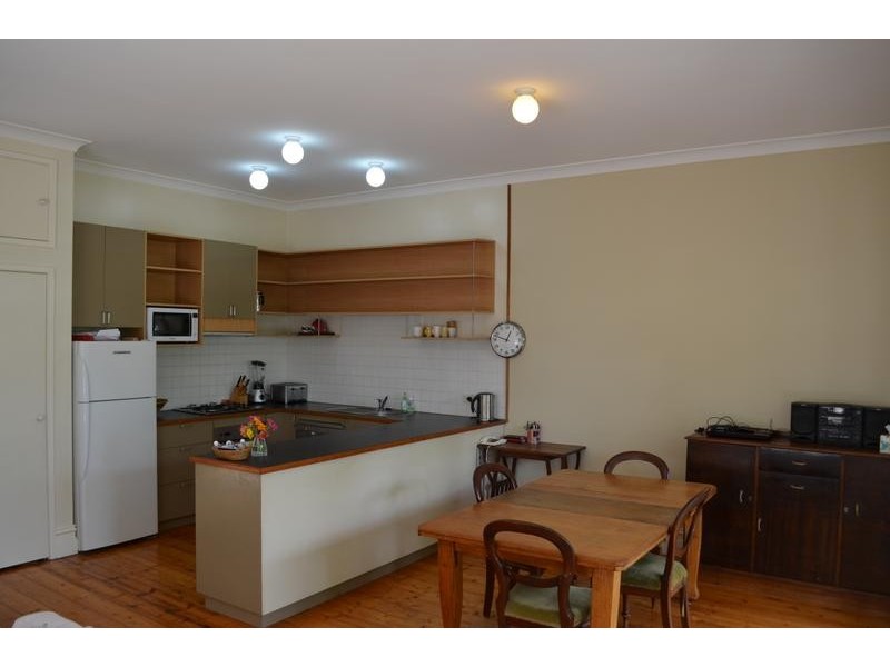 18 William Street, Seddon VIC 3011