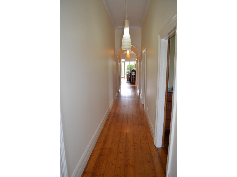 18 William Street, Seddon VIC 3011