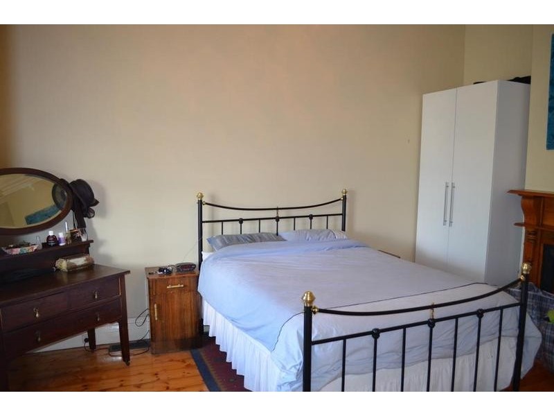 18 William Street, Seddon VIC 3011