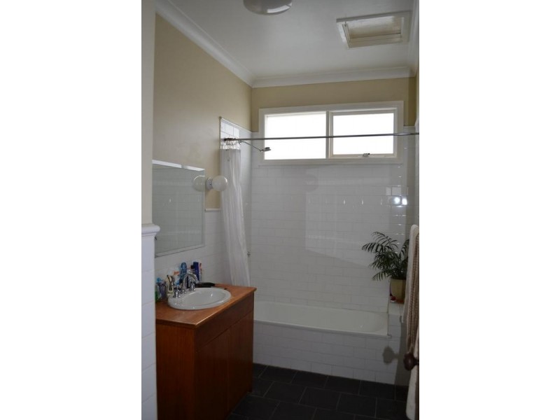 18 William Street, Seddon VIC 3011