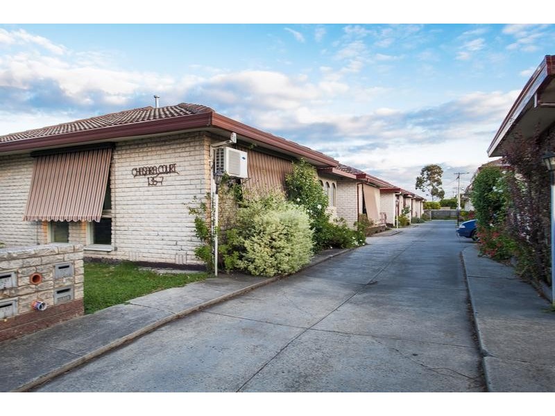 2/135 Essex Street, West Footscray VIC 3012