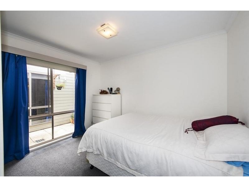 2/38 Cathcart Street, Maidstone VIC 3012