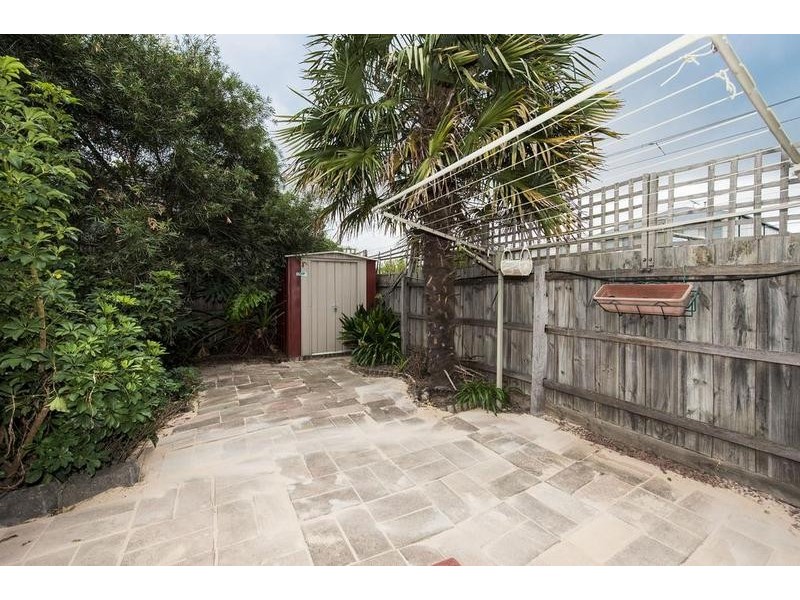 2/38 Cathcart Street, Maidstone VIC 3012