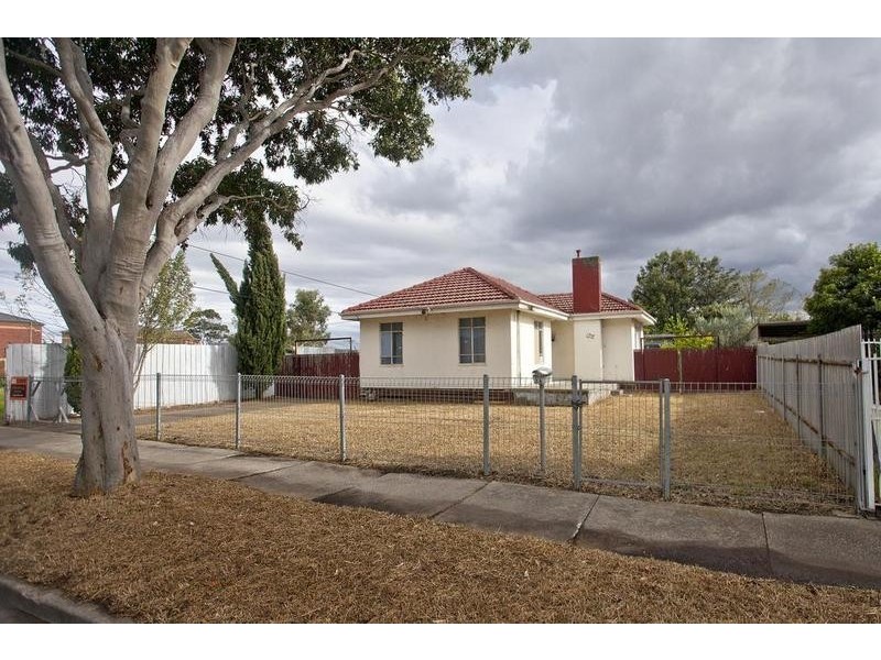 34 Churchill Avenue, Maidstone VIC 3012