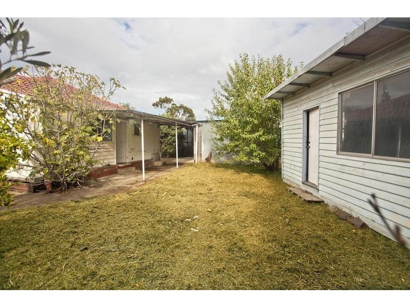 34 Churchill Avenue, Maidstone VIC 3012
