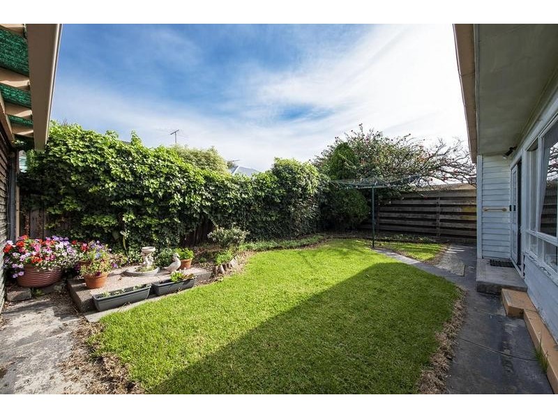 32 Swan Street, Footscray VIC 3011