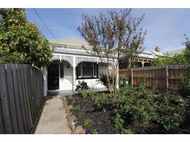 11 Dane Street, Seddon VIC 3011