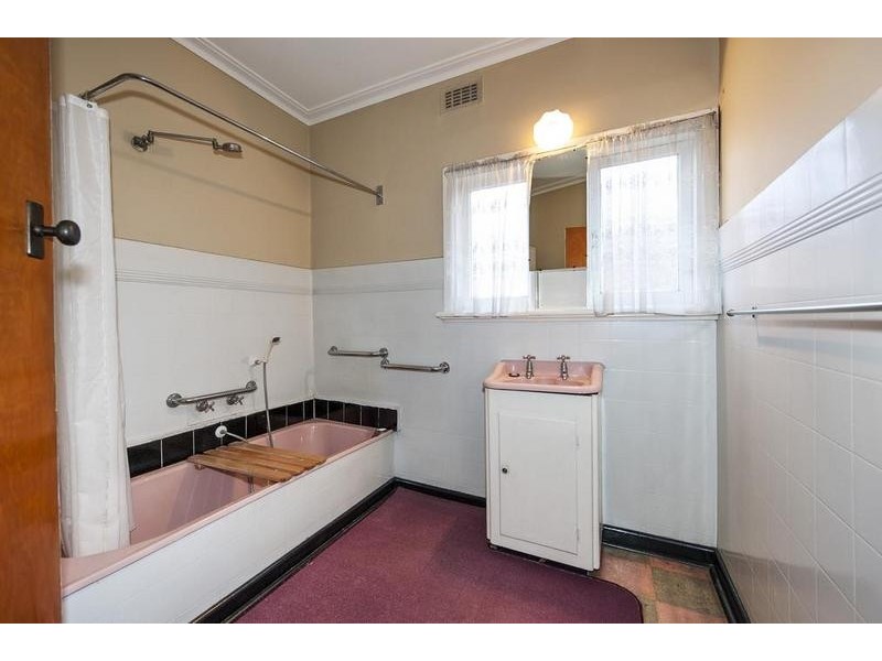 8 Tenterden Street, Yarraville VIC 3013