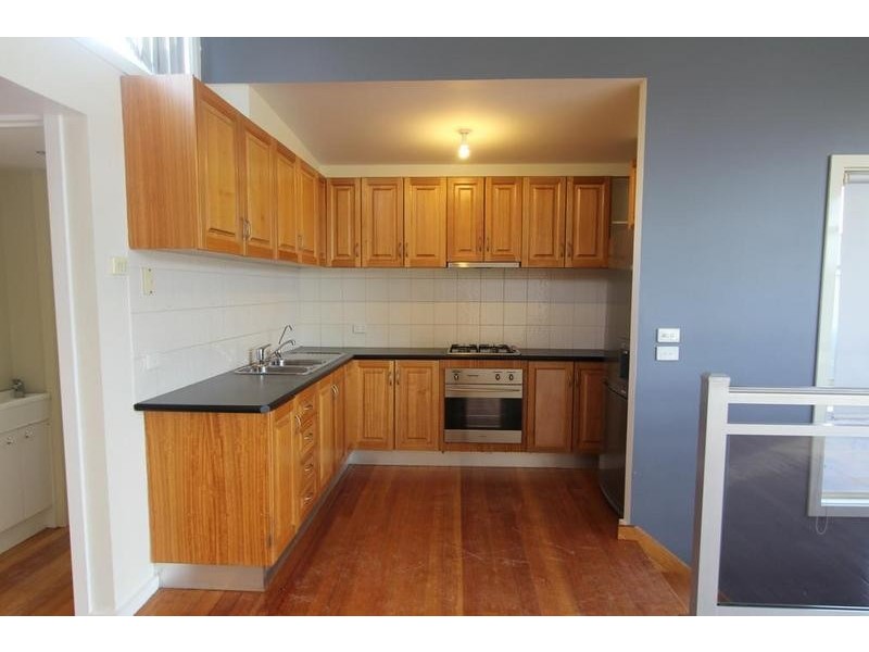 7 Deborah Lane, Newport VIC 3015