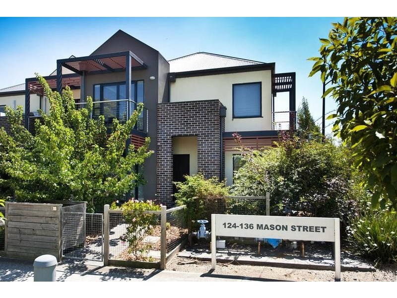 15/124-136 Mason Street, Newport VIC 3015