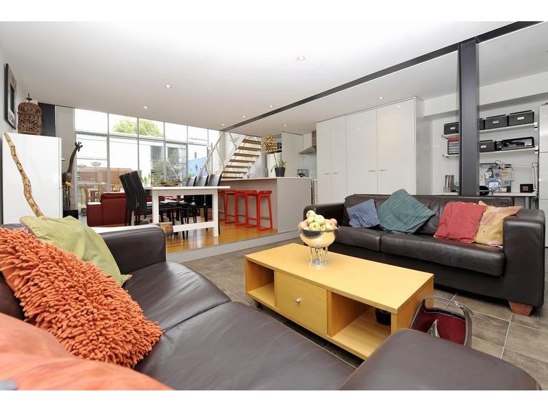 2/42 Station Road, Seddon VIC 3011