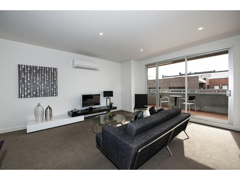 3/72 Cross Street, Footscray VIC 3011