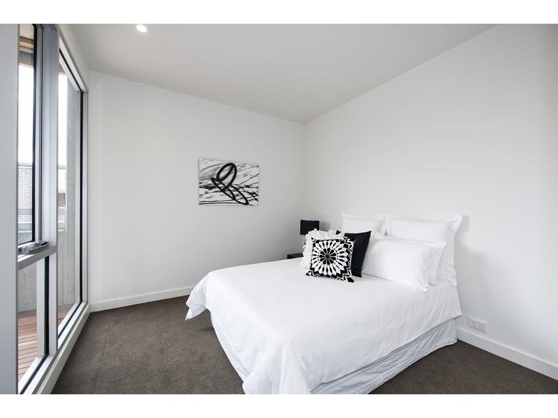 3/72 Cross Street, Footscray VIC 3011