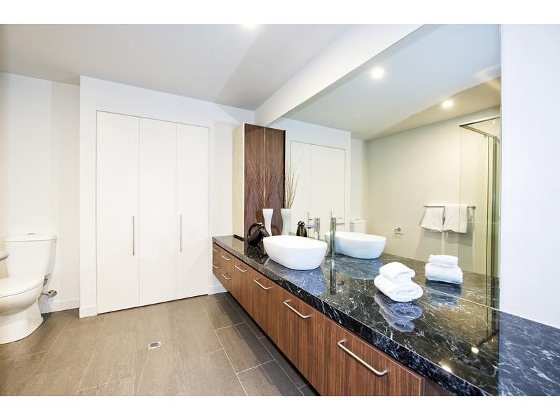 3/72 Cross Street, Footscray VIC 3011