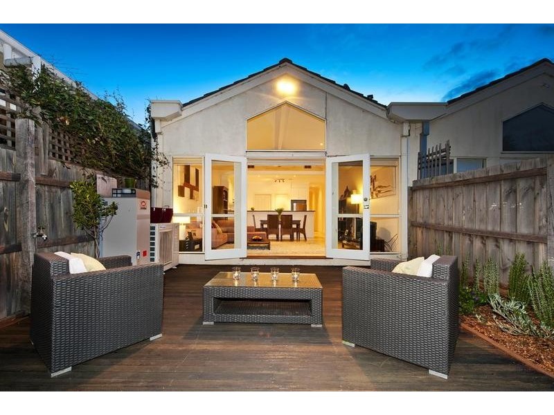 100 Hall Street, Newport VIC 3015