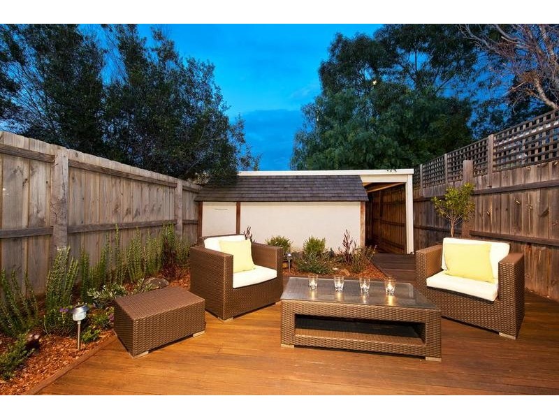 100 Hall Street, Newport VIC 3015