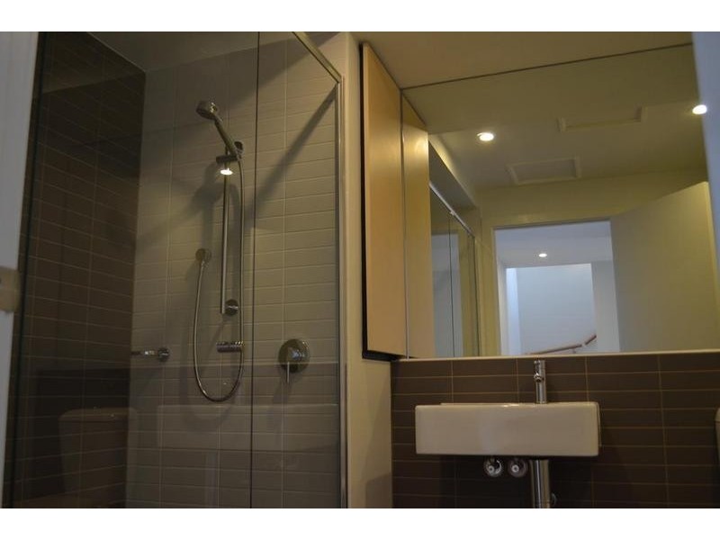 13 Newman Drive, Footscray VIC 3011