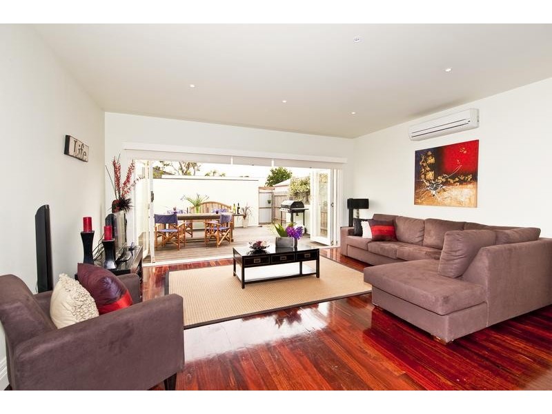 114 Charles Street, Seddon VIC 3011