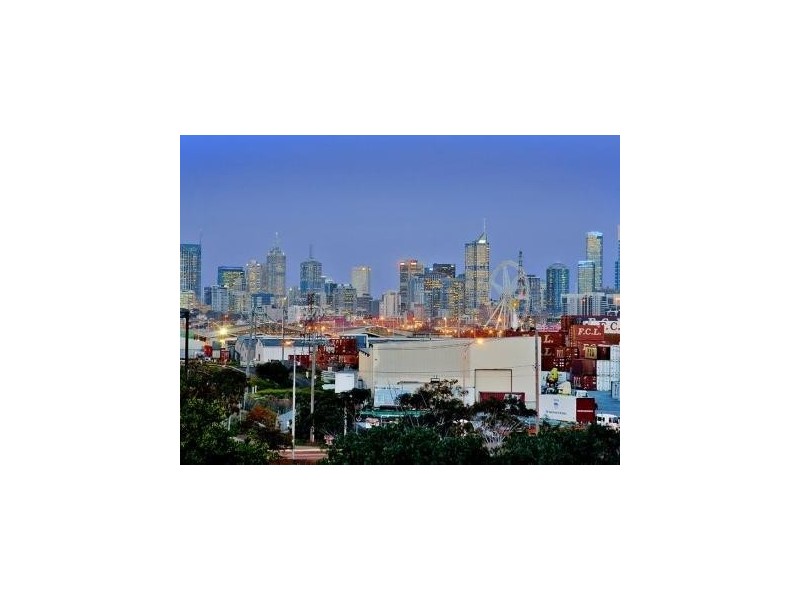 8 Levien Lane, Footscray VIC 3011