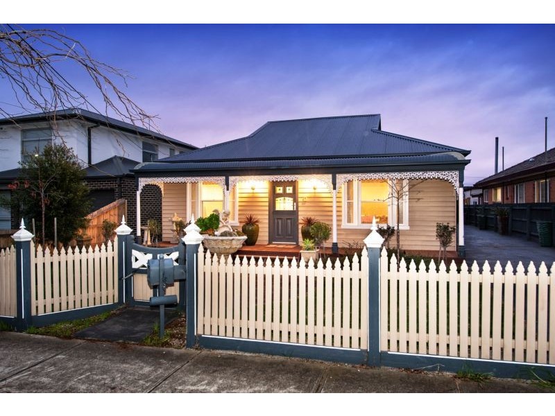 26 Edgar Street, Kingsville VIC 3012