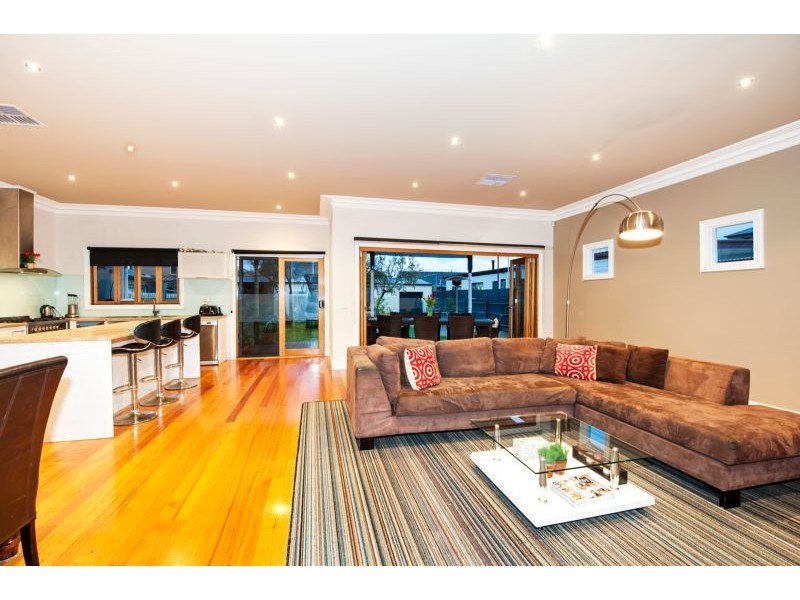 26 Edgar Street, Kingsville VIC 3012