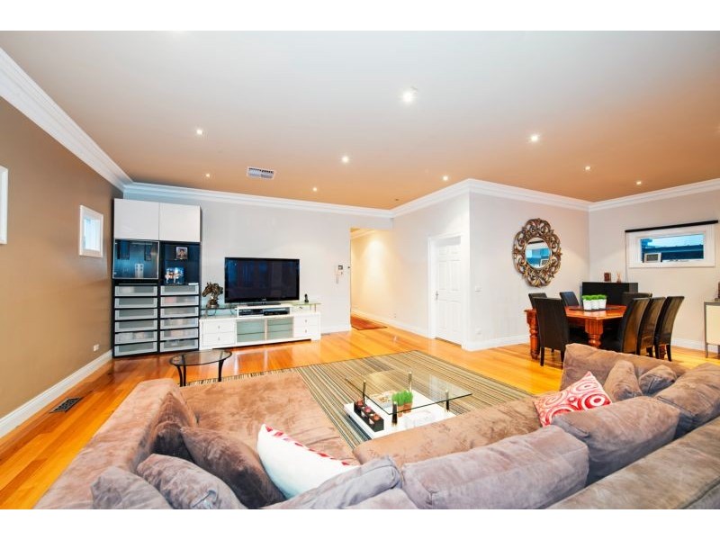 26 Edgar Street, Kingsville VIC 3012