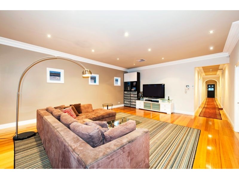 26 Edgar Street, Kingsville VIC 3012