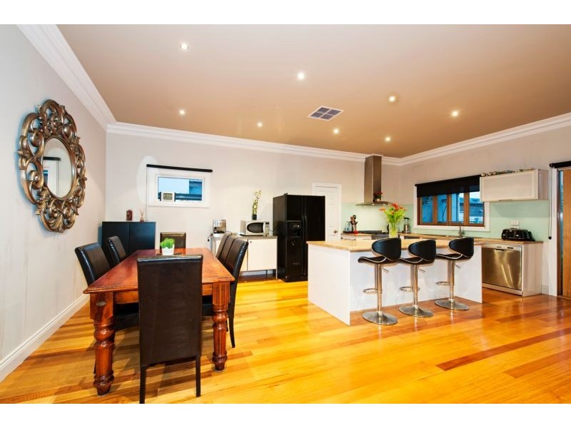 26 Edgar Street, Kingsville VIC 3012