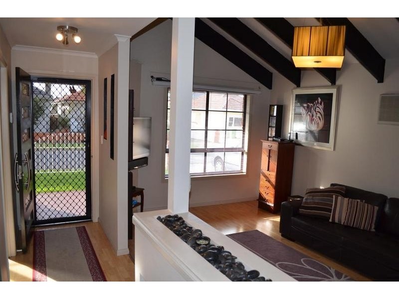 18 Oxford Street, West Footscray VIC 3012