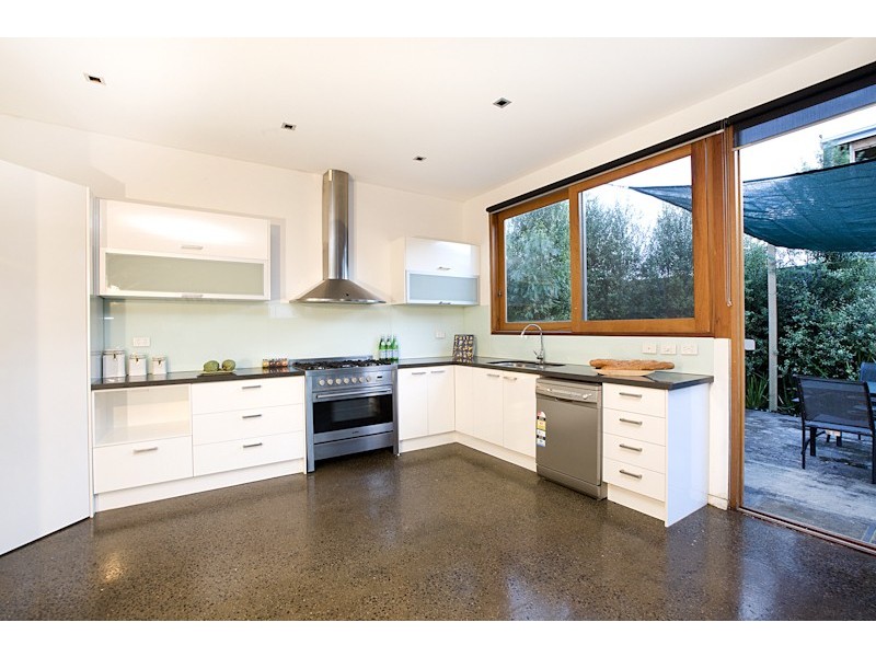 2 North Street, Seddon VIC 3011