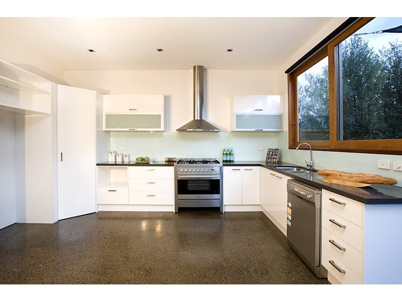 2 North Street, Seddon VIC 3011