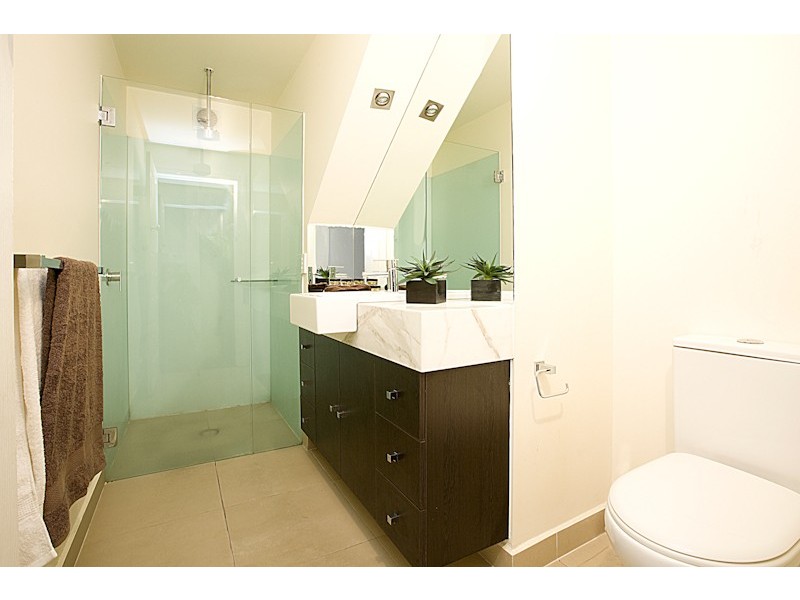 2 North Street, Seddon VIC 3011