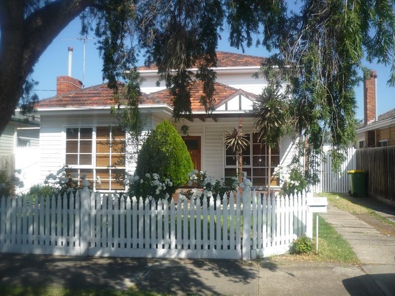 27 Suffolk Street, West Footscray VIC 3012