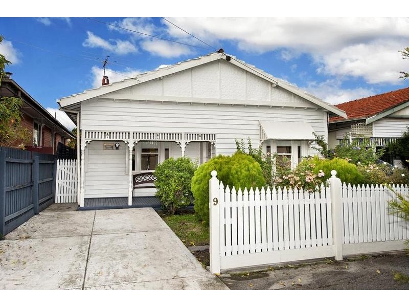 9 Queensville Street, Kingsville VIC 3012